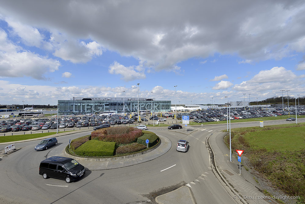 Liege airport 2016-04-04